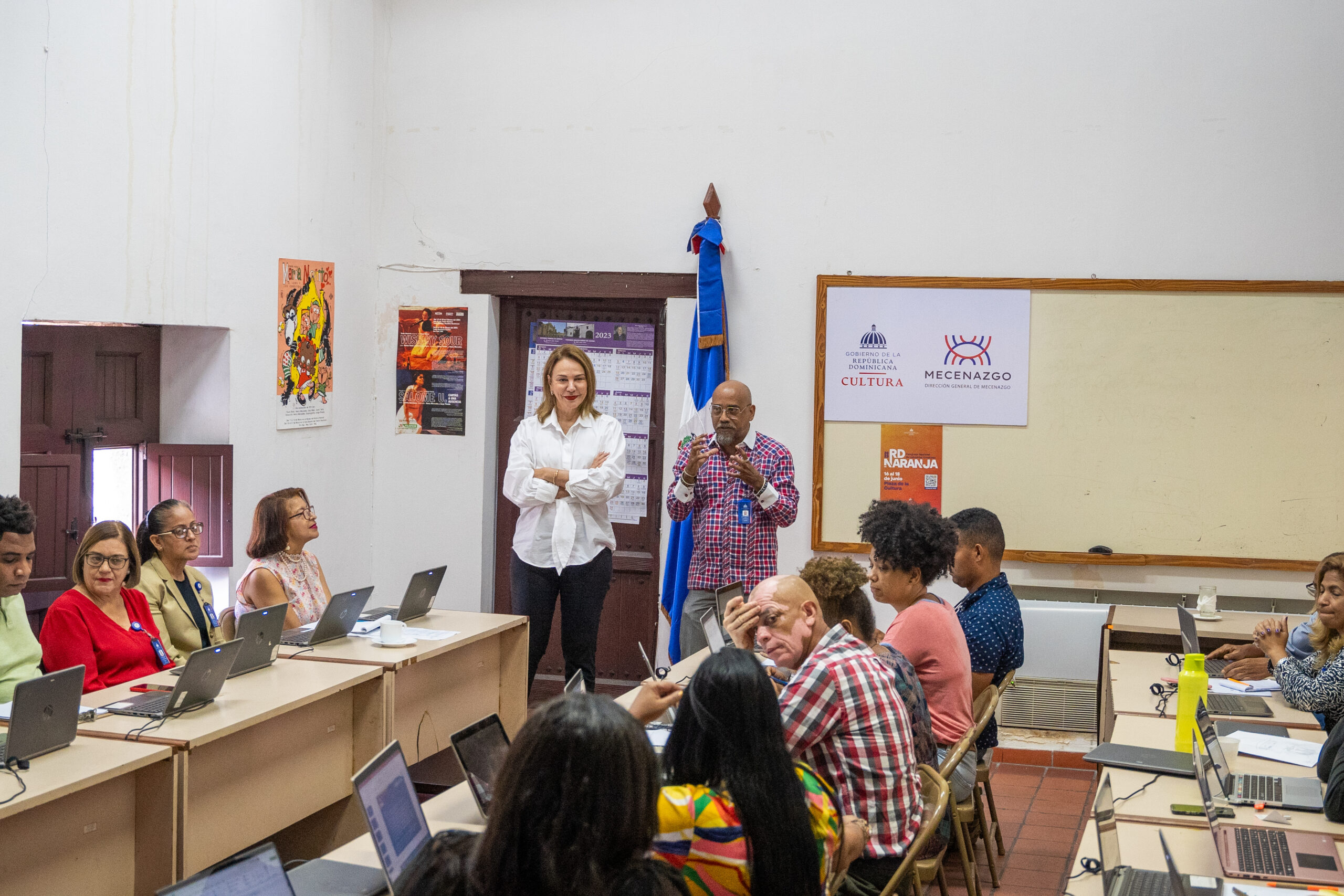 Visita de ministra Milagros Germán, a taller de Proyectos Culturales